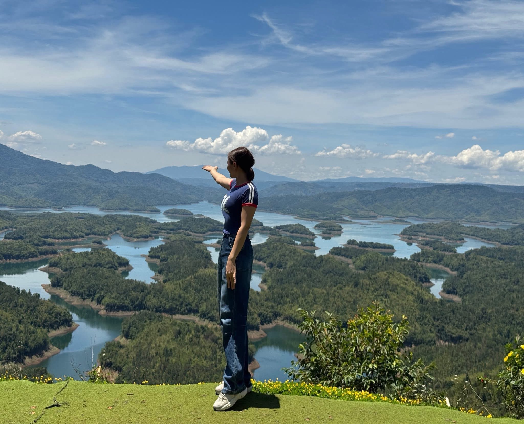 Hồ và đảo nhỏ tại Tà Đùng để làm content viral